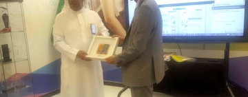 معالي  الأستاذ الدكتور محمد ولد أعمر  يزور شركة تطوير الخدمات التعليمية بالمملكة العربية السعودية