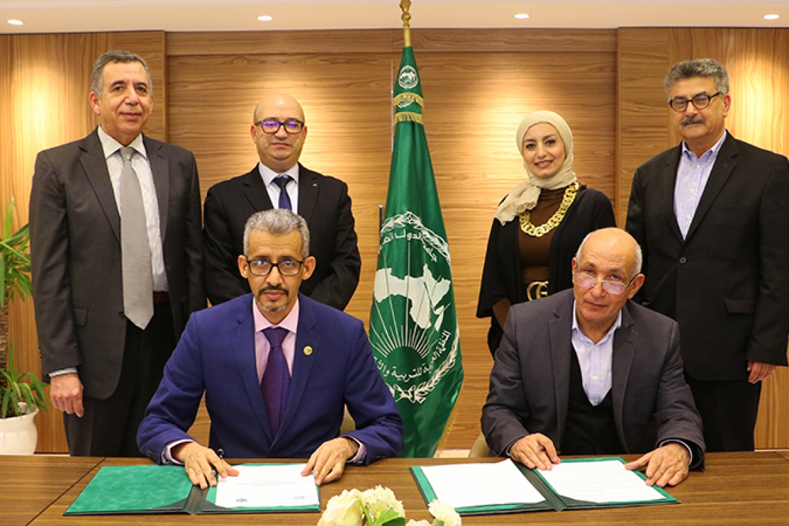 مدير عام الألكسو يوقع اتفاقية تعاون مع رئيس جامعة تونس