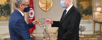 فخامة رئيس الجمهورية التونسية يستقبل مدير عام الألكسو