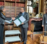 معهد المخطوطات العربية يوقع اتفاقية مع المكتبة الوطنية الفرنسية