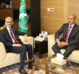 المدير العام للألكسو يستقبل مدير عام المعهد العربي للتخطيط