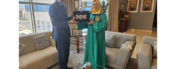 المدير العام للألكسو  يلتقي وزيرة التعليم العالي والبحث العلمي والابتكار بسلطنة عمان