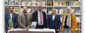 مدير معهد المخطوطات العربية يزور جناح الألكسو  بمعرض القاهرة الدولي للكتاب
