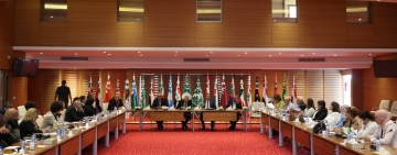 بمناسبة الاحتفال باليوم العالمي للأسرة  15 ماي ، الألكسو والمنظمة التونسية للتربية والأسرة ينظمان يوما دراسيا حول العنف بالوسط المدرسي