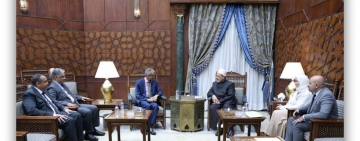 المدير العام  للألكسو في ضيافة شيخ الأزهر