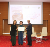   ستيفاني دوجول تفوز بجائزة ابن خلدون-سنغور للترجمة في الدورة الثامنة عشرة