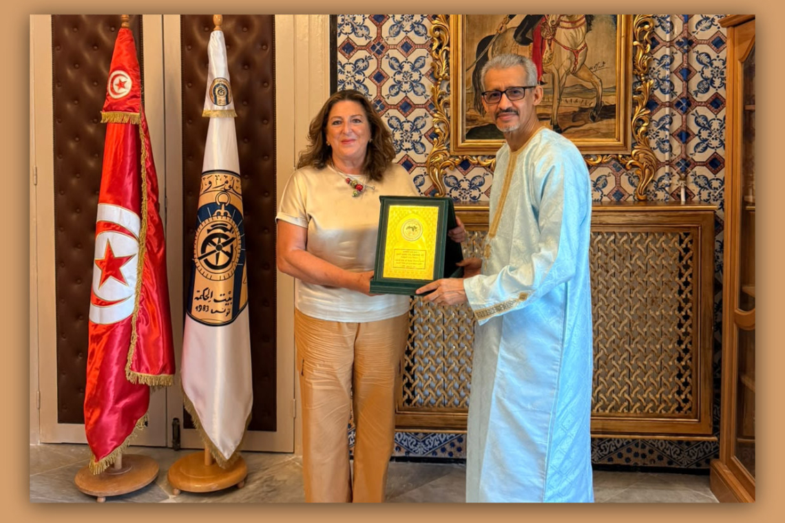 المدير العام للألكسو يؤدي زيارة إلى بيت الحكمة