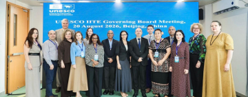 معالي المدير العام للألكسو يهنئ الأستاذ الدكتور محمد الجمني بمناسبة انتخابه رئيسًا لمجلس إدارة معهد اليونسكو لتكنولوجيات المعلومات في التربية